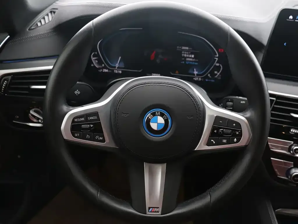 BMW 5 Series New Energy — фото 6