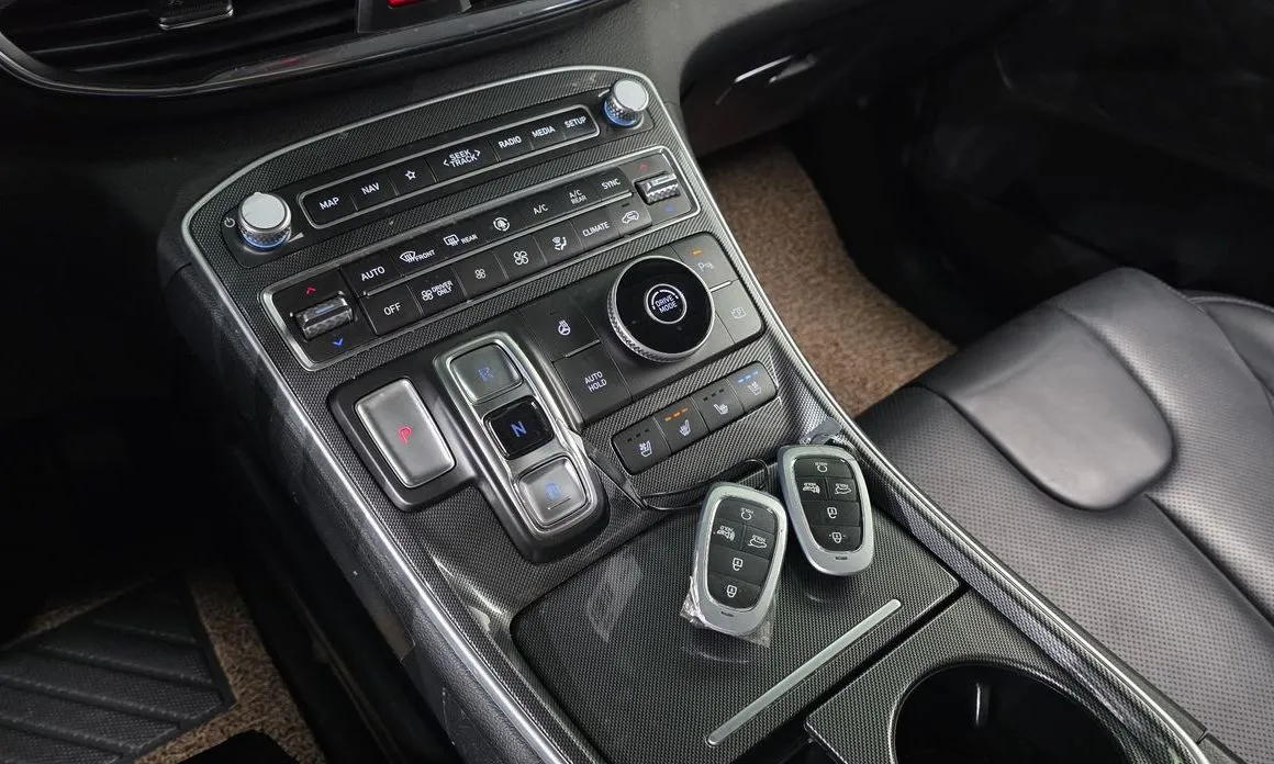 Hyundai Santafe — фото 8