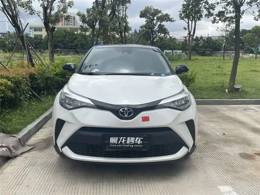 Toyota C-HR — фото 5
