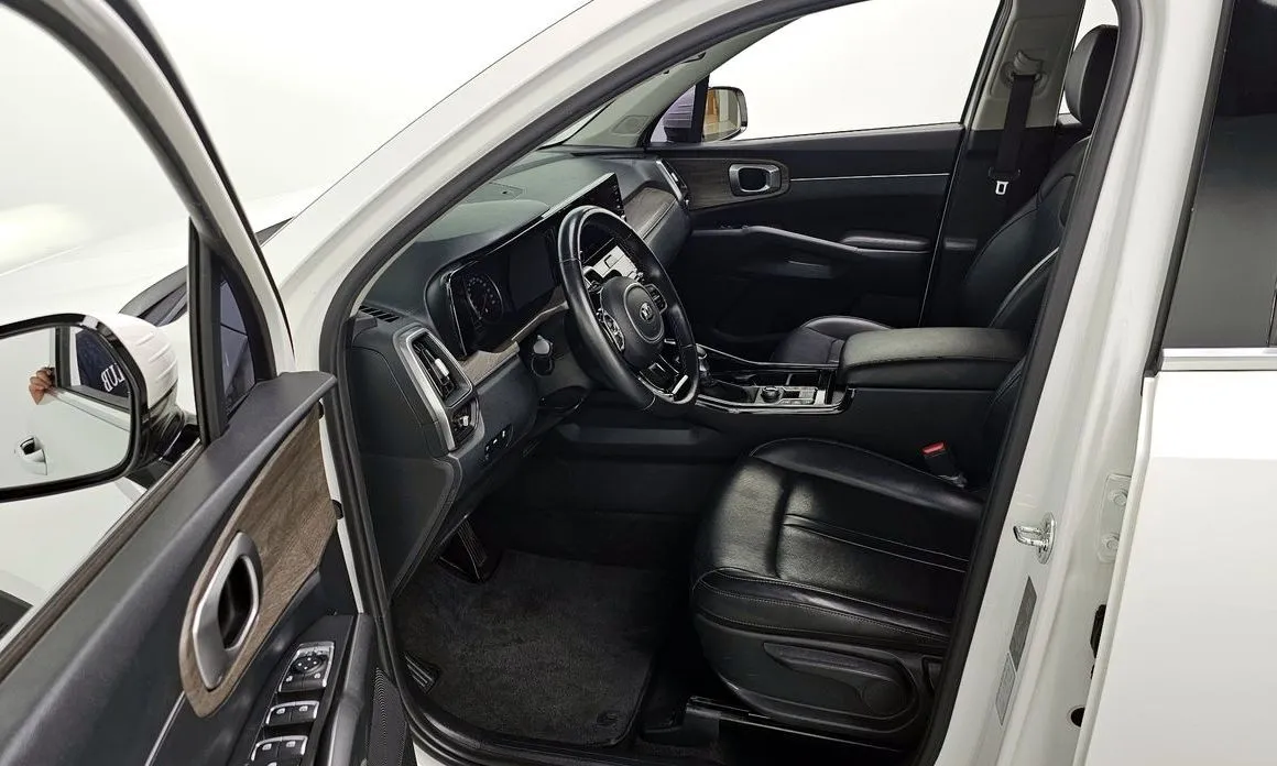 Kia Sorento — фото 6