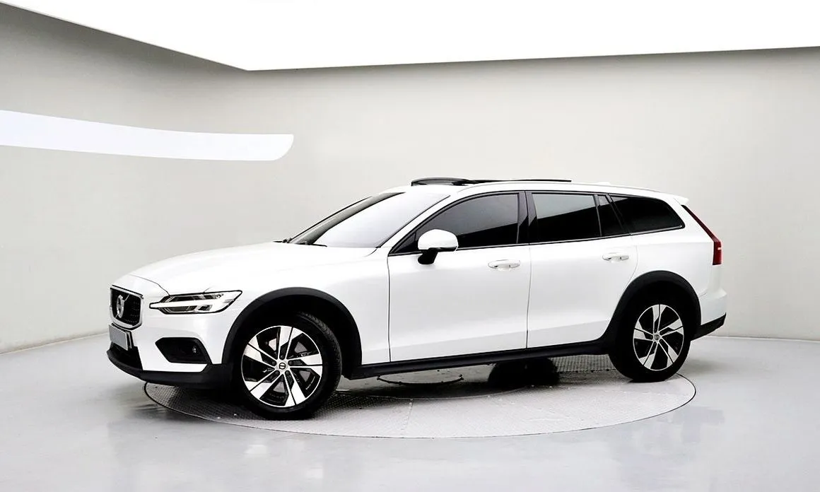 Volvo V60 — фото 4