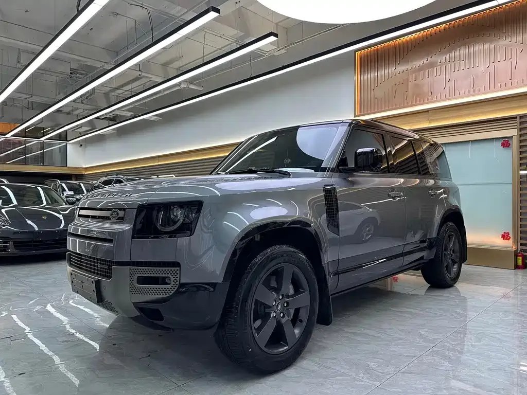 Land Rover Defender — фото 1