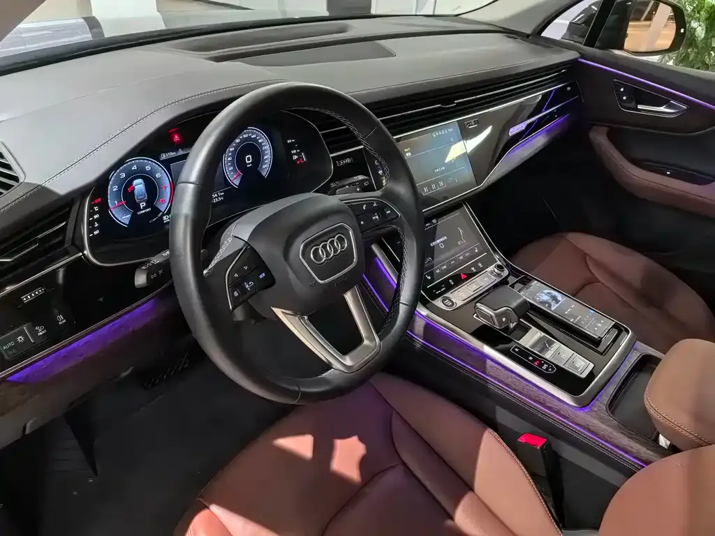 Audi Q7 — фото 4