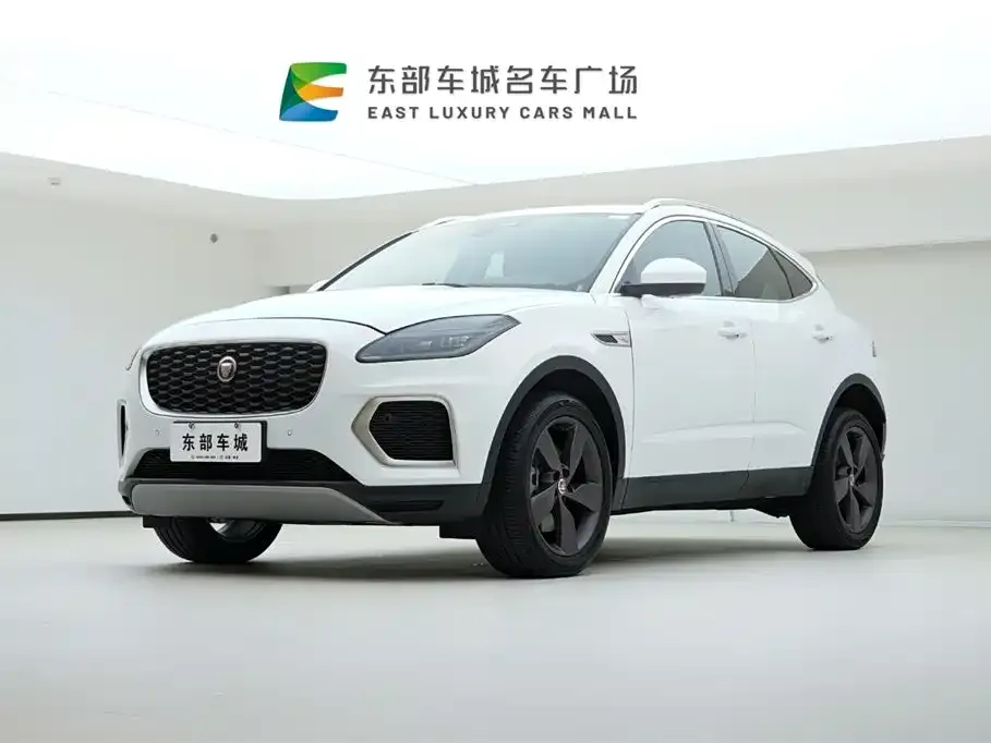 Jaguar E-PACE — фото 1