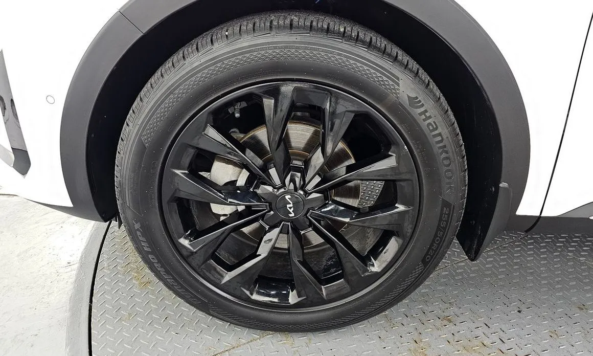 Kia Sorento — фото 6