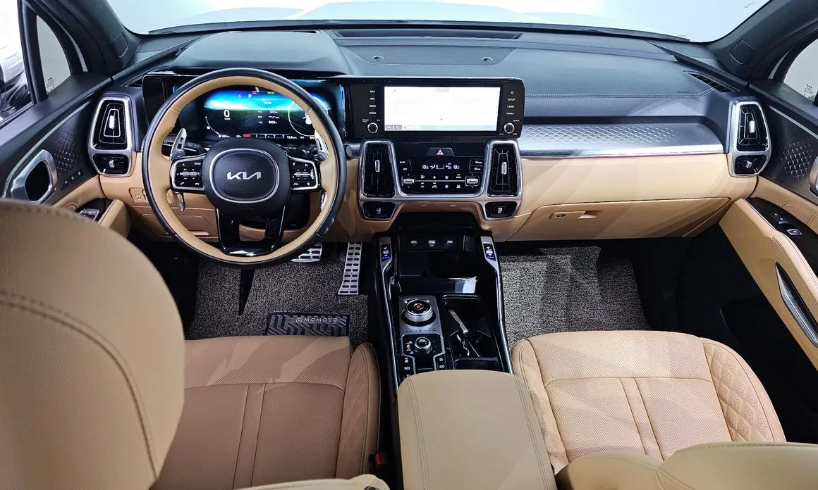 Kia Sorento — фото 10