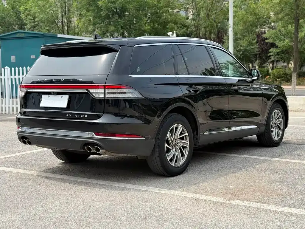 Lincoln Aviator — фото 9