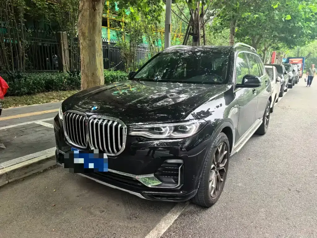 BMW X7 — фото 1