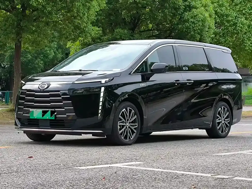 GAC Motor 传祺E8 PHEV — фото 1