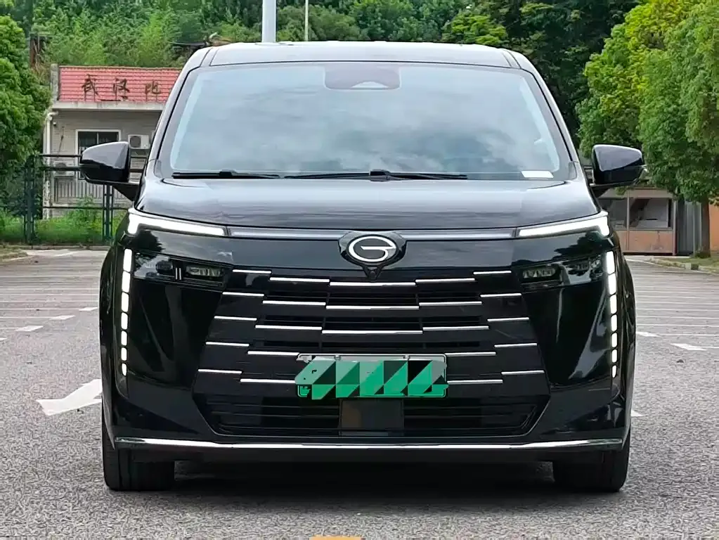 GAC Motor 传祺E8 PHEV — фото 4