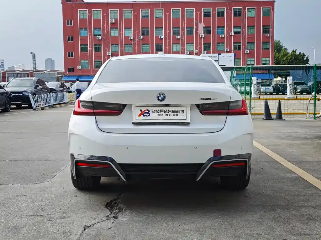BMW i3 — фото 2