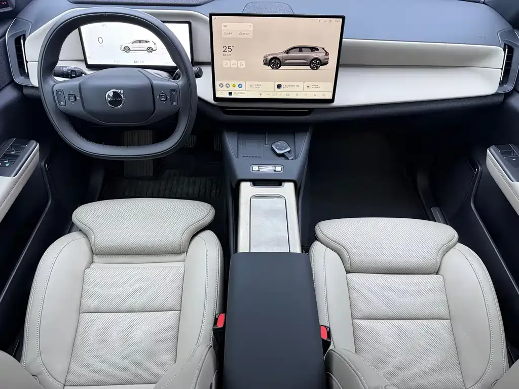 Volvo XC70 Plug-in Hybrid — фото 4