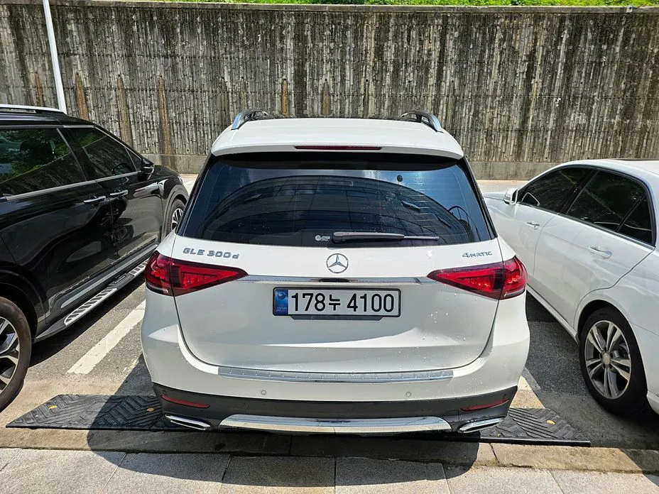 Mercedes-Benz GLE-Class — фото 7