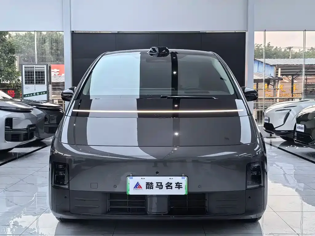 Li Auto MEGA — фото 2