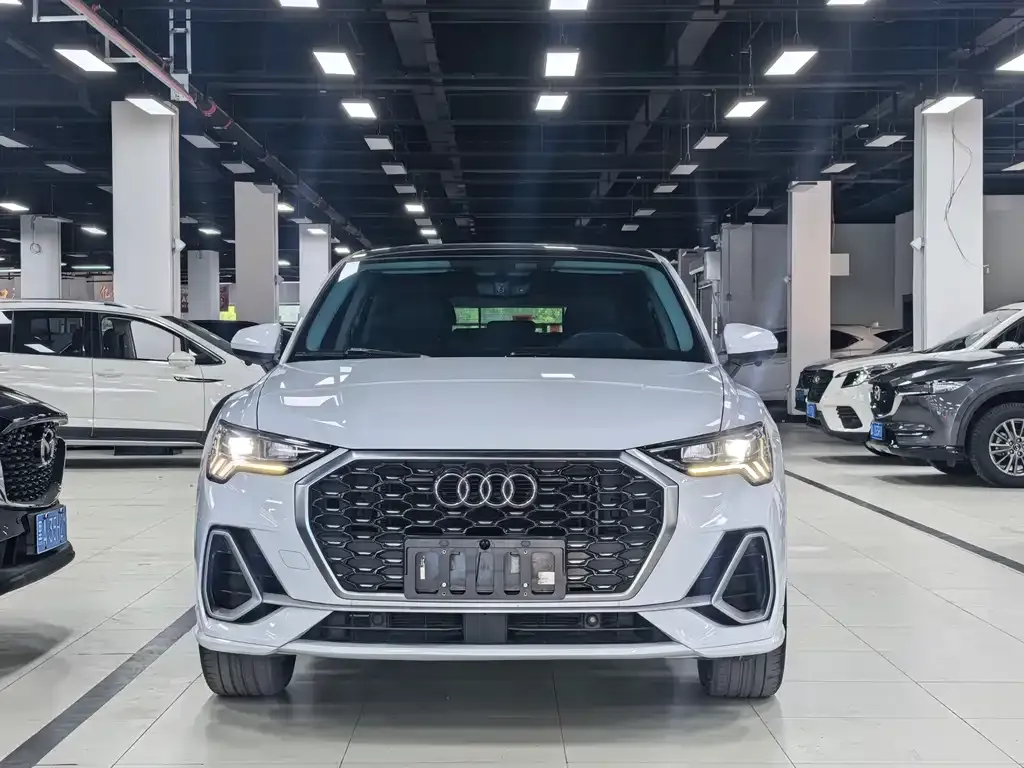 Audi Q3 Sportback — фото 6