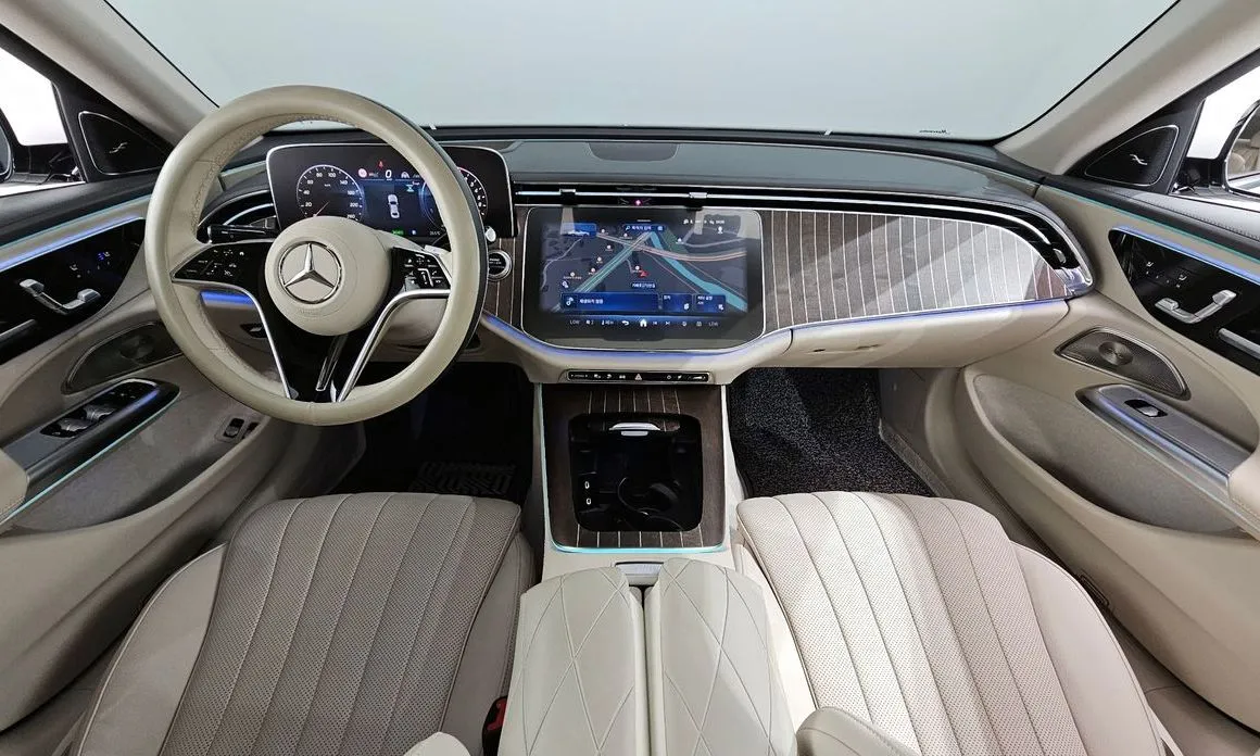 Mercedes-Benz E-Class — фото 10