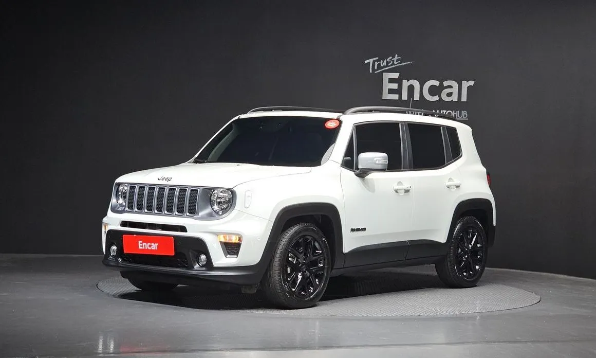 Jeep Renegade — фото 1
