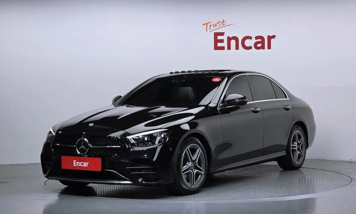 Mercedes-Benz E-Class — фото 1