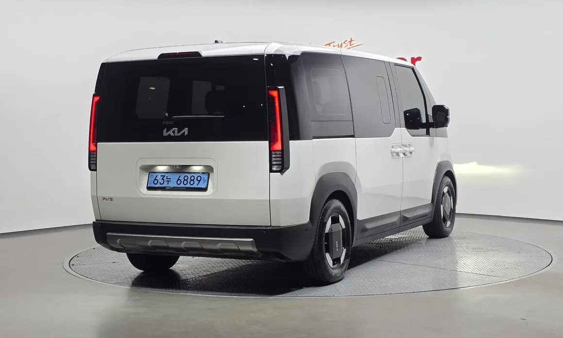 Kia PV5 — фото 10