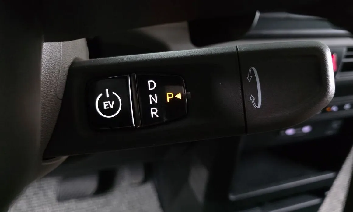 Kia PV5 — фото 9