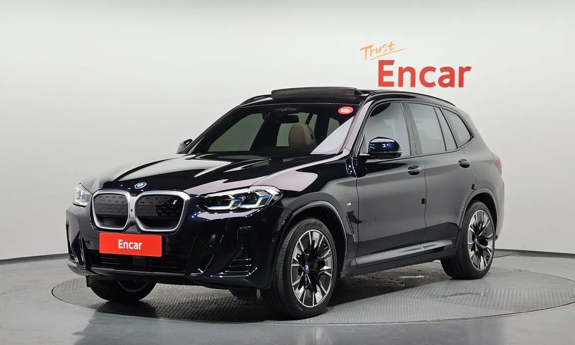 BMW iX3 — фото 1