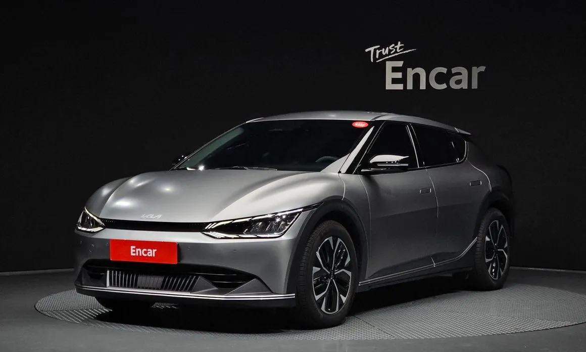 Kia EV6 — фото 1