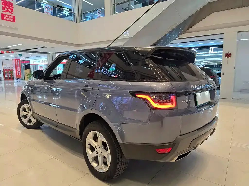 Land Rover Sport PHEV — фото 3