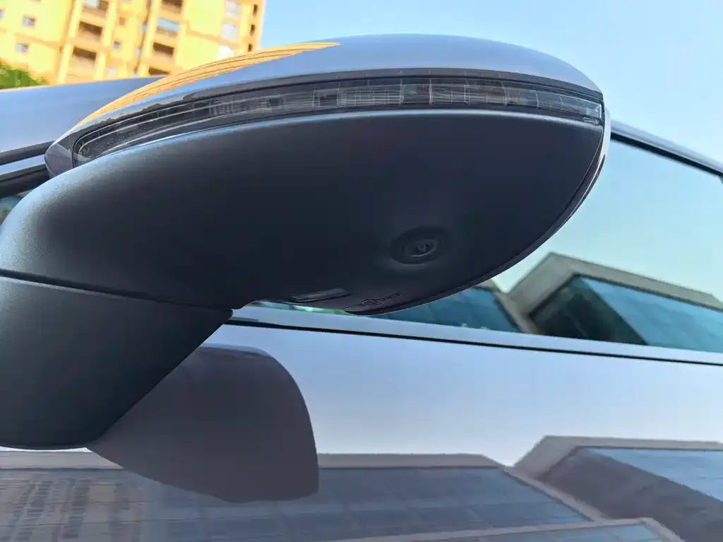 Porsche Macan EV — фото 2