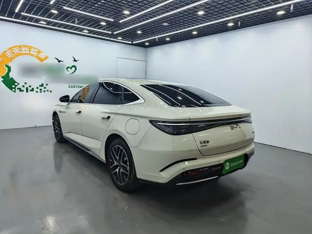BYD Seal 07 DM-i — фото 3