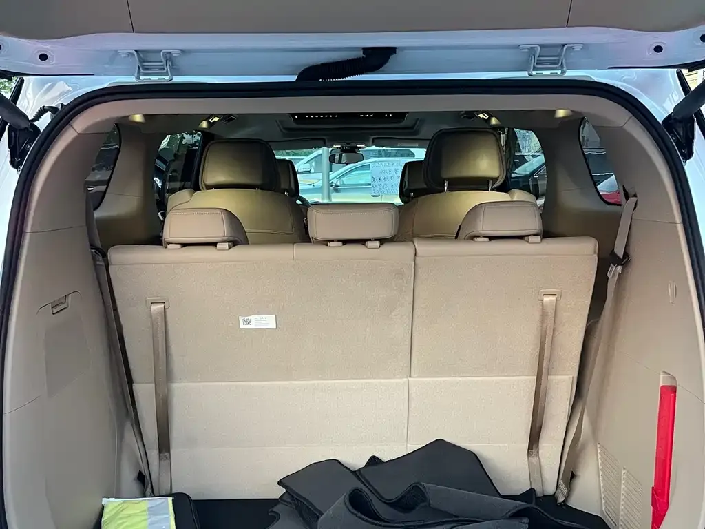 Buick GL8 Hybrid — фото 4