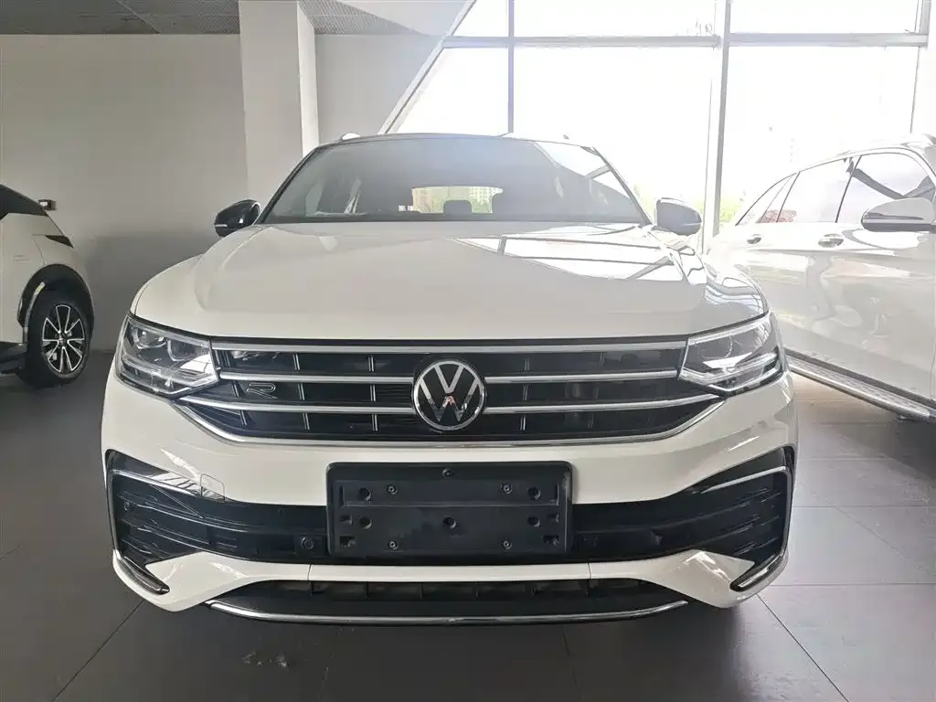Volkswagen Tiguan X — фото 5