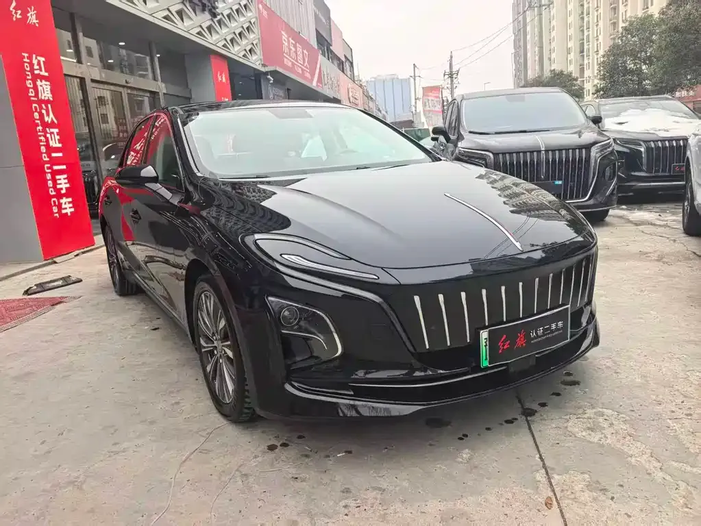 Hongqi E-QM5 — фото 7