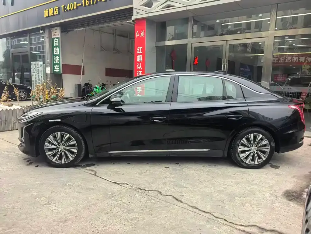 Hongqi E-QM5 — фото 5