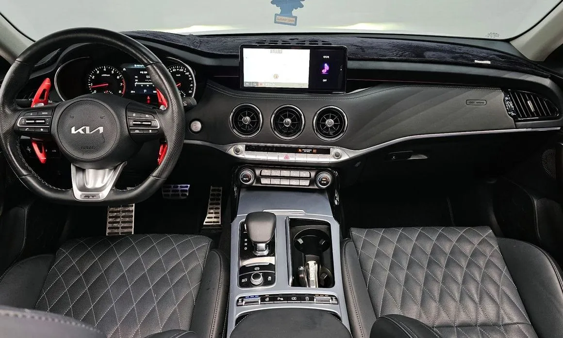 Kia Stinger — фото 10