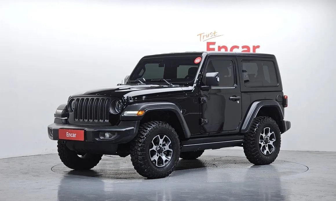 Jeep Wrangler — фото 1