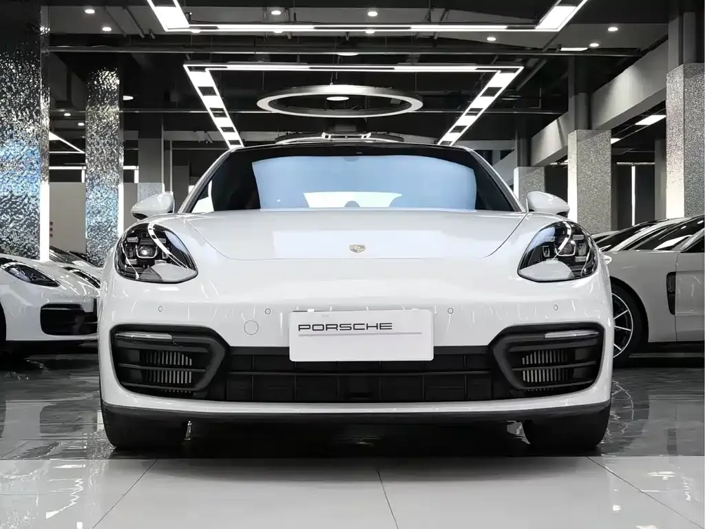 Porsche Panamera — фото 10