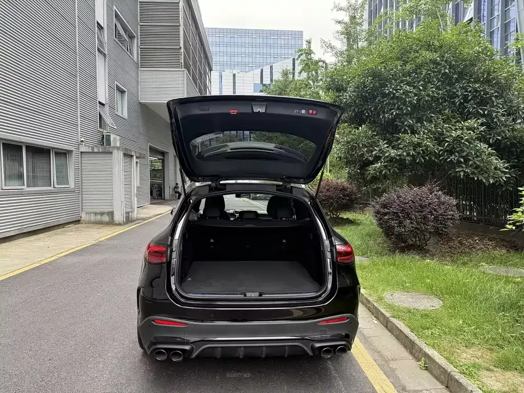 Mercedes-Benz GLC AMG — фото 2