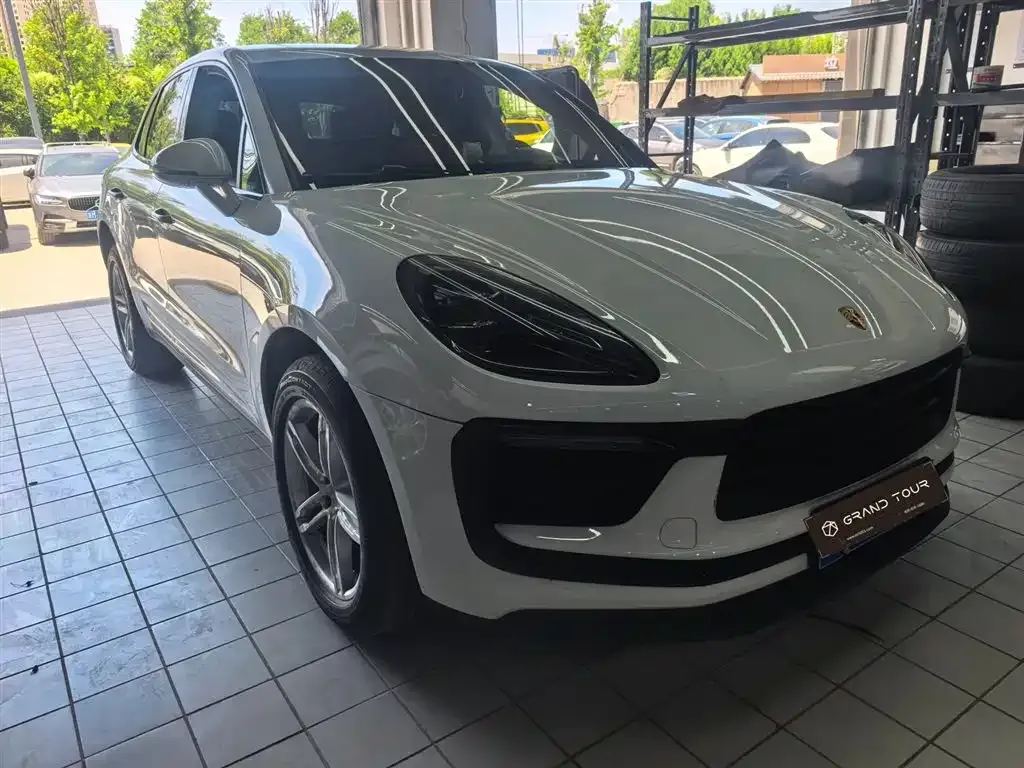 Porsche Macan — фото 1