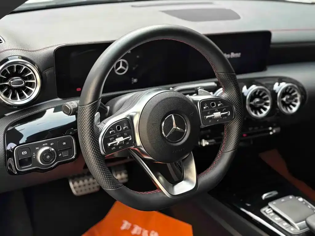 Mercedes-Benz CLA (Import) — фото 3
