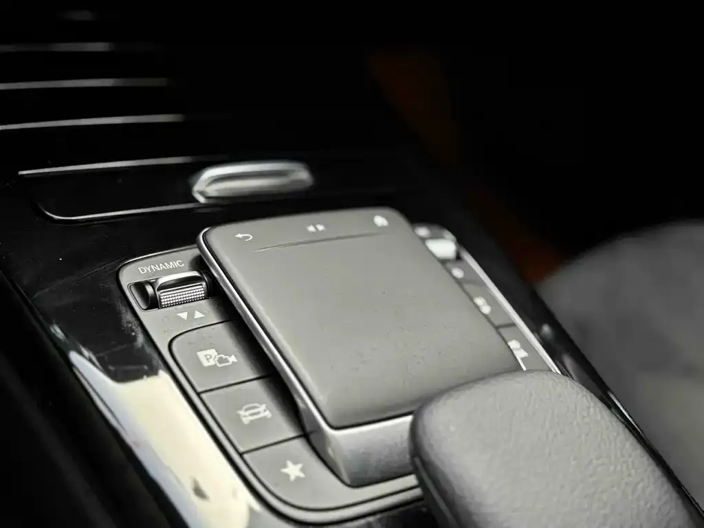 Mercedes-Benz CLA (Import) — фото 2