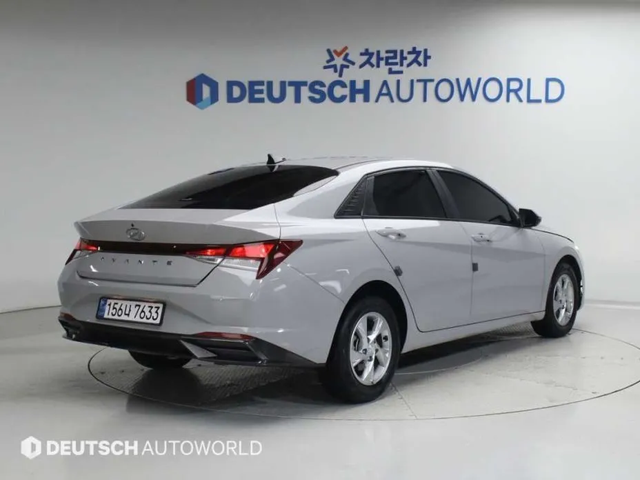 Hyundai AVANTE — фото 3