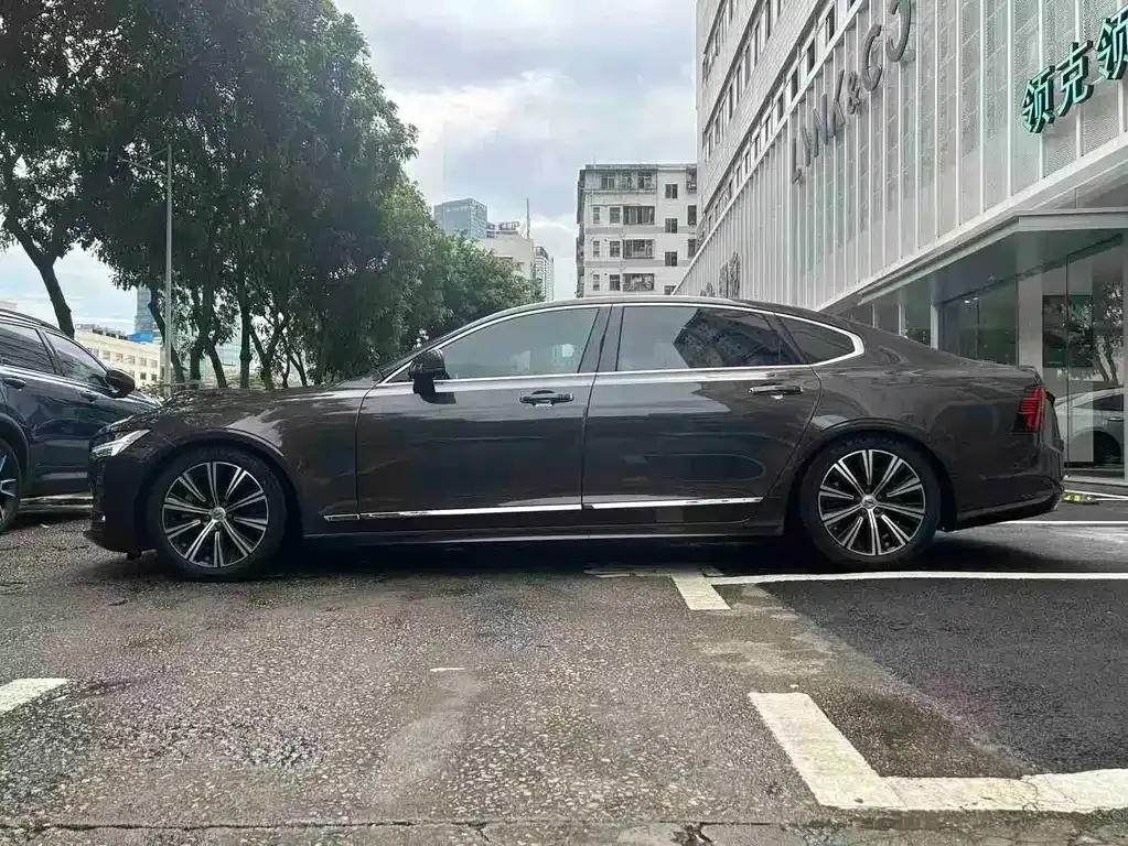 Volvo S90 — фото 10