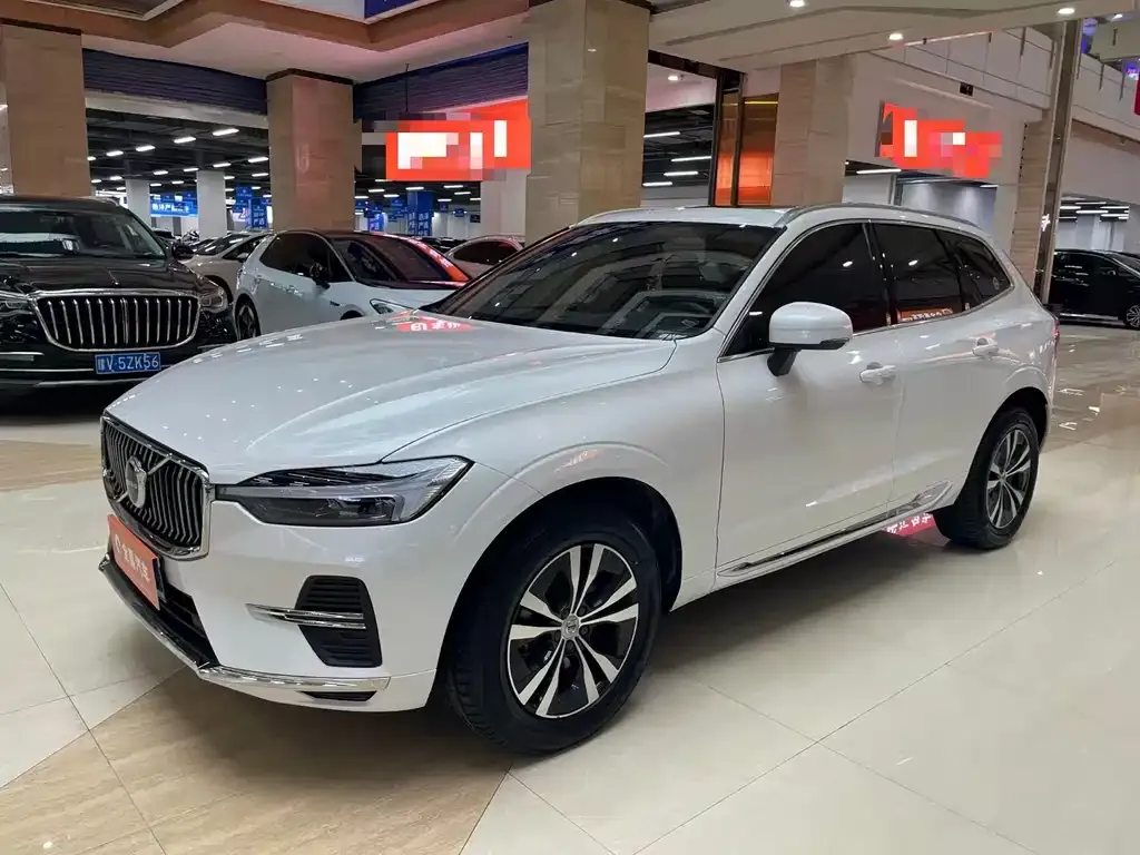 Volvo XC60 — фото 9