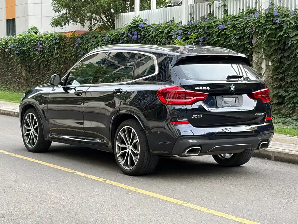 BMW X3 — фото 9