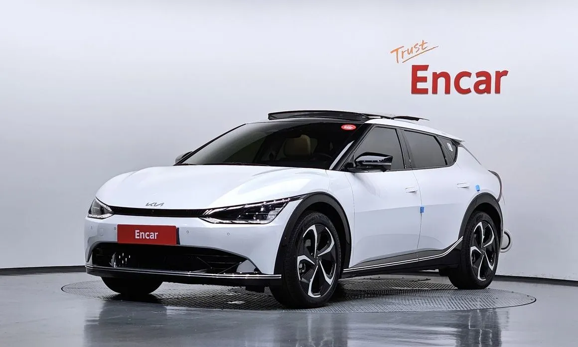 Kia EV6 — фото 1