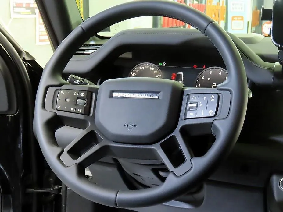 Land Rover Defender — фото 4