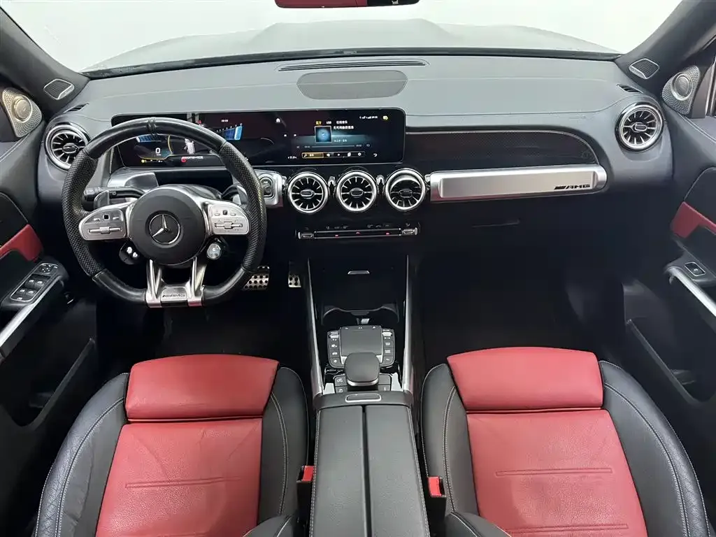 Mercedes-Benz GLB AMG — фото 6