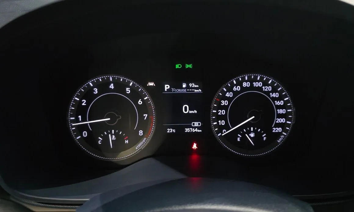 Hyundai Venue — фото 2