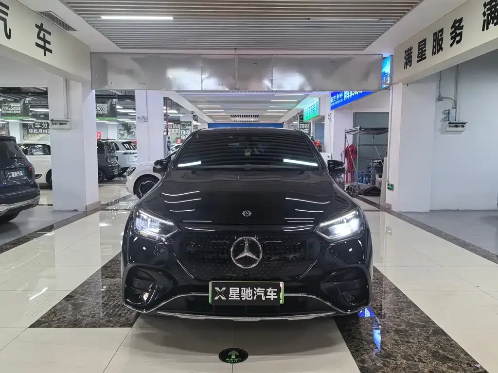 Mercedes-Benz EQE SUV — фото 1