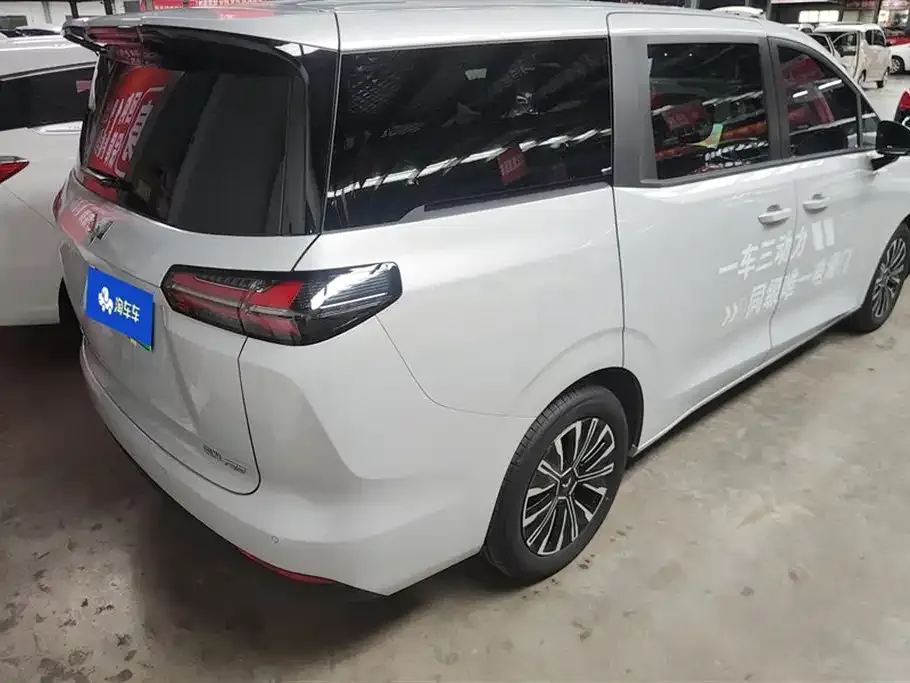 Wuling Starlight 730 New Energy — фото 5